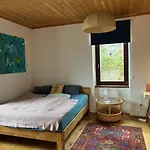 Rosi Mit Balkon In Seenaehe *