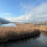 Rosi Mit Balkon In Seenaehe
