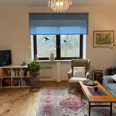 Rosi Mit Balkon In Seenaehe Lägenhet *