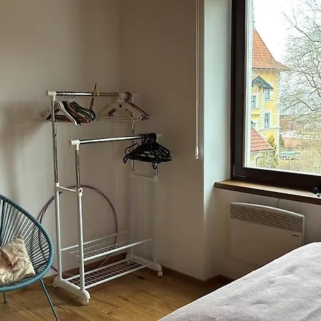 Rosi Mit Balkon In Seenaehe