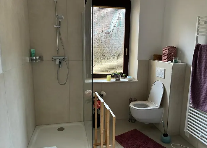 Rosi Mit Balkon In Seenaehe