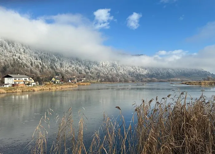 Rosi Mit Balkon In Seenaehe